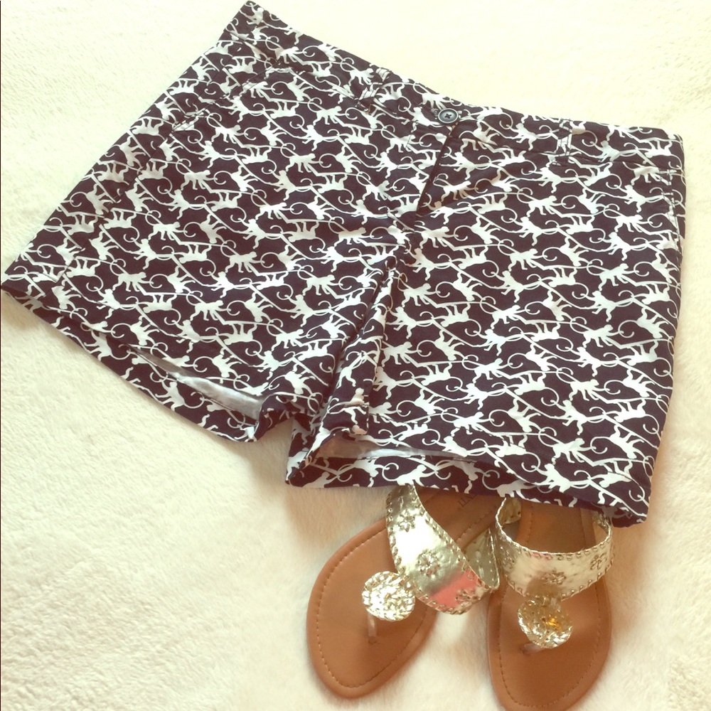 Crown & Ivy Shorts Size 14.